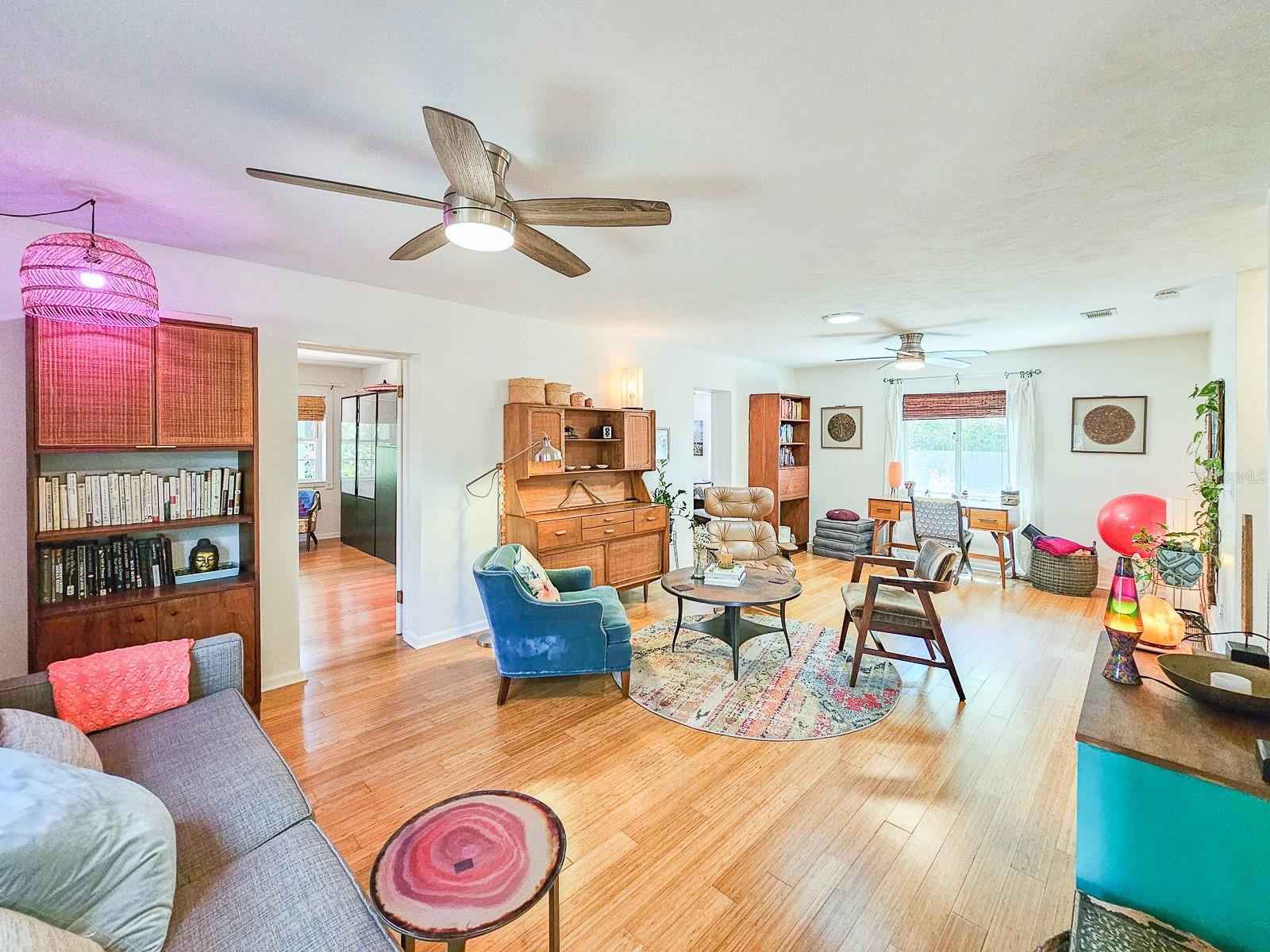 Image 4 of 62 For 2657 Annette Street