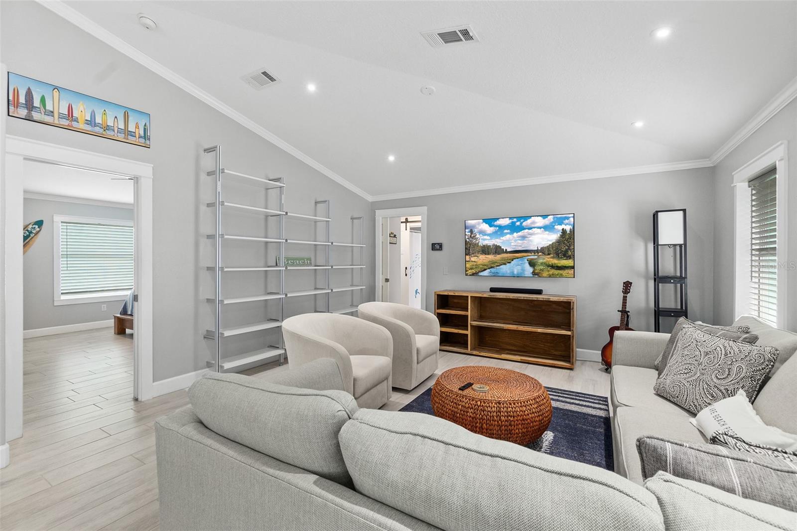 Image 17 of 40 For 320 7th Street