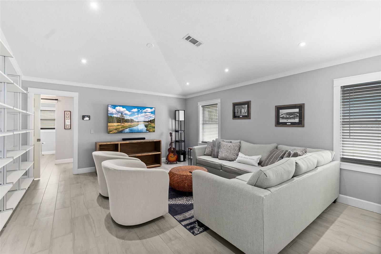 Image 18 of 40 For 320 7th Street