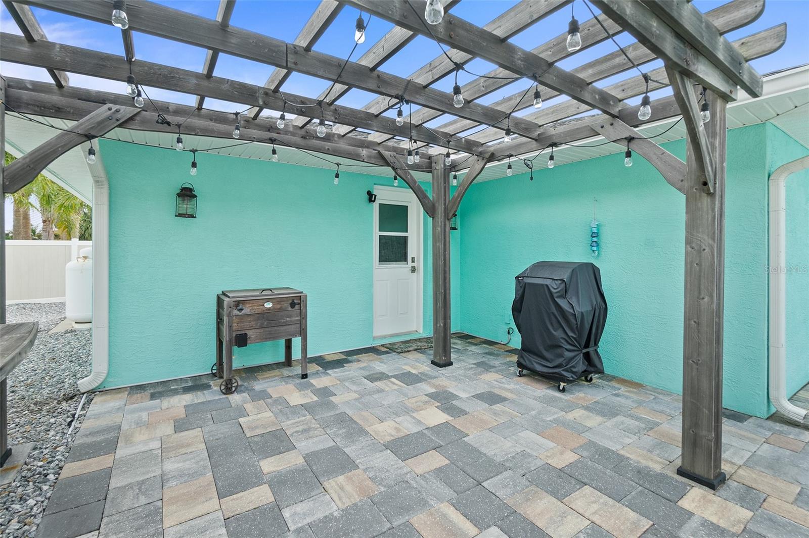 Image 37 of 40 For 320 7th Street