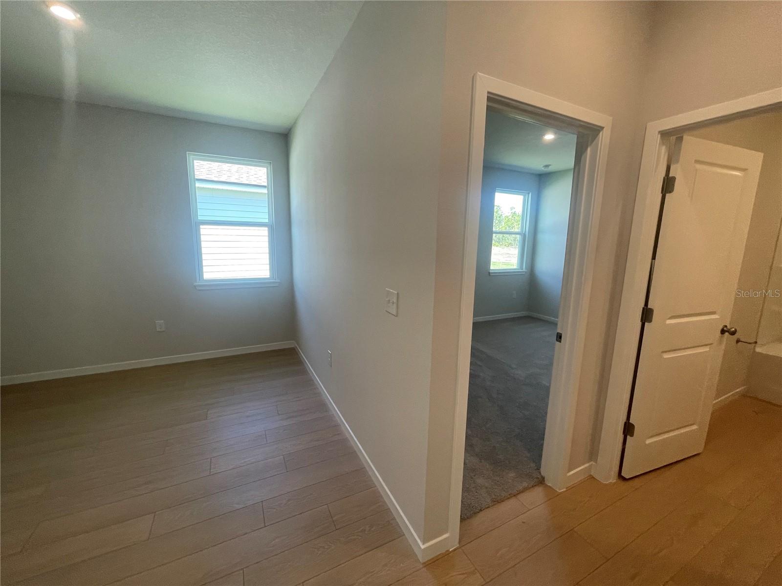 Image 17 of 56 For 230 Montgomery Court