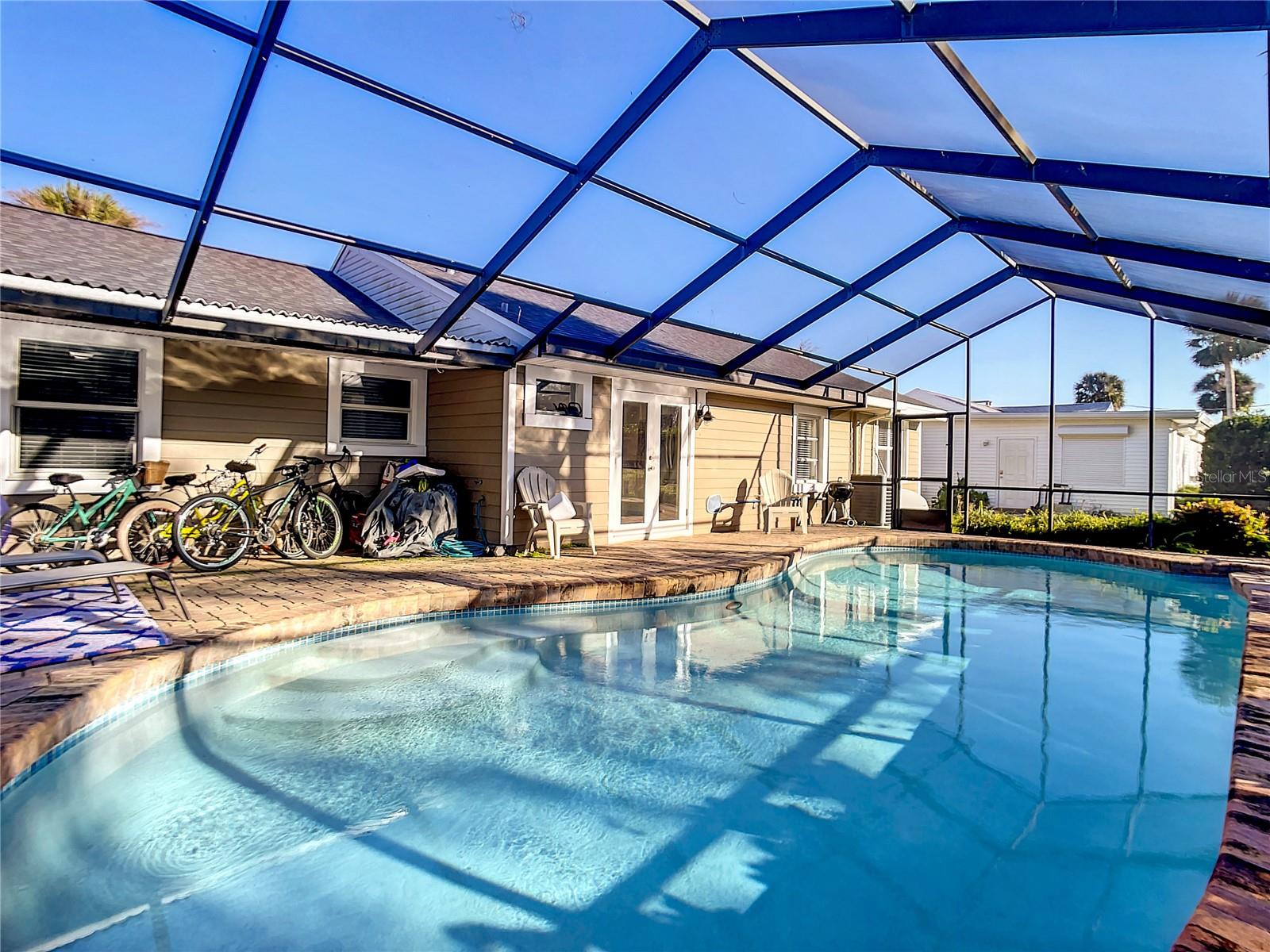 Image 44 of 57 For 762 Beach Street