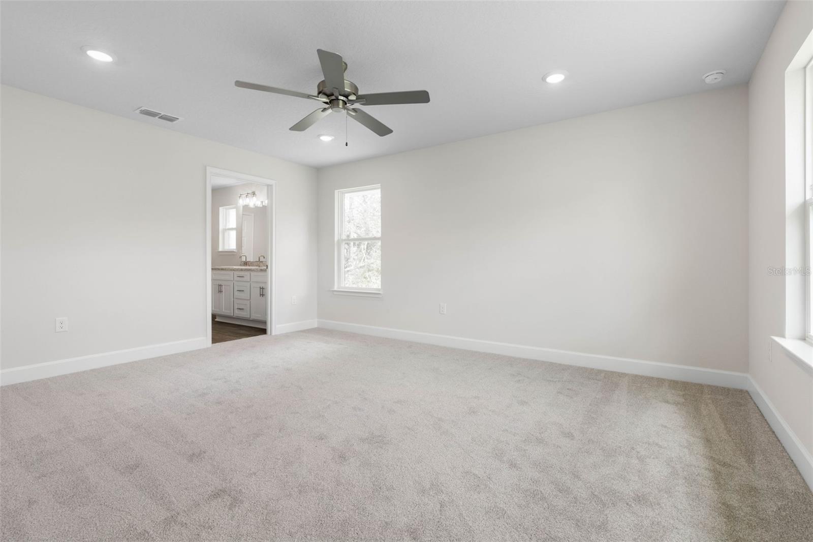Image 16 of 35 For 12 Squanto Place