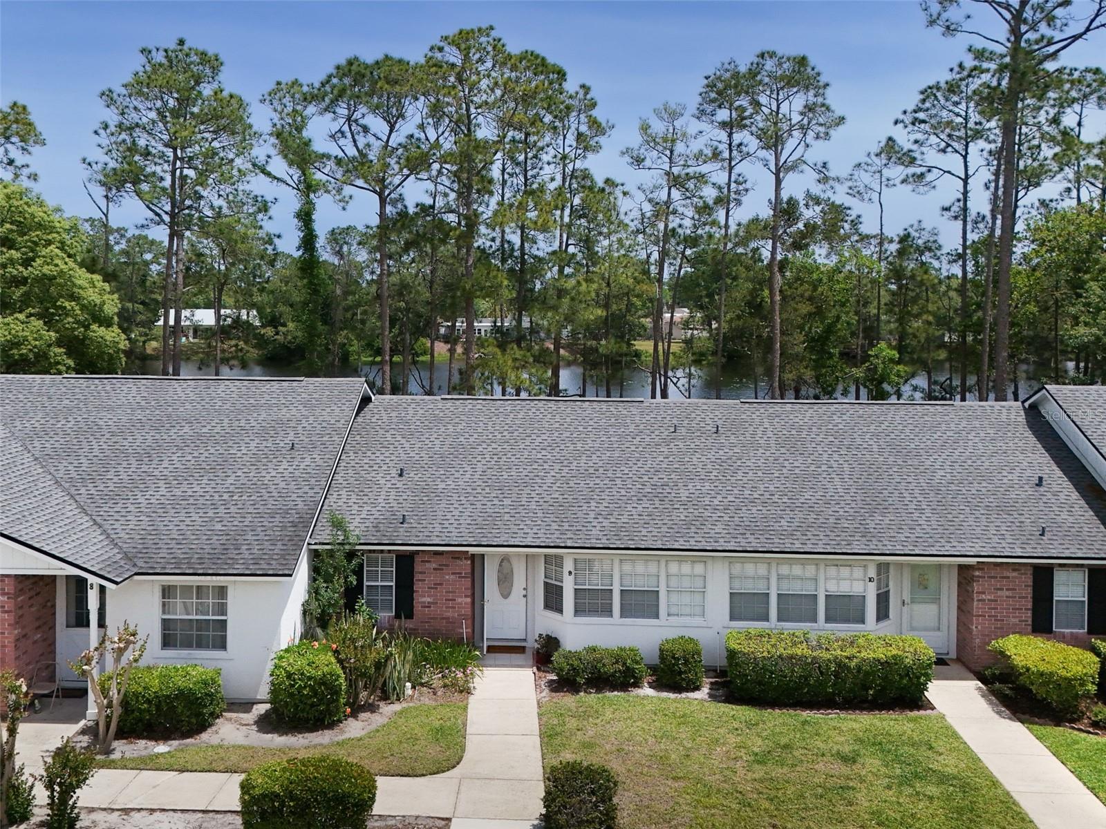 Image 3 of 31 For 9 Kings Colony Court N