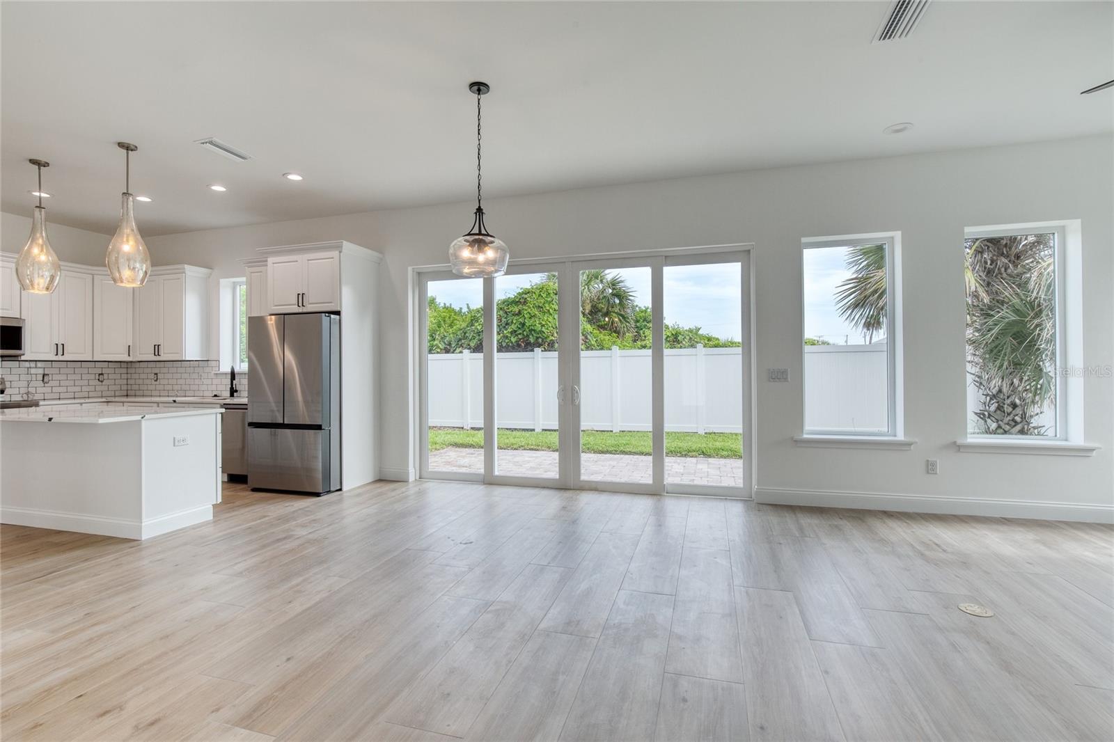 Image 13 of 64 For 32 Ocean Breeze Circle