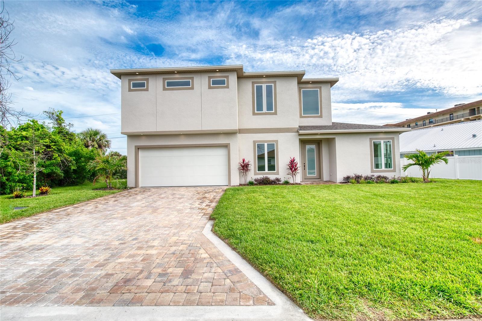 Image 2 of 64 For 32 Ocean Breeze Circle