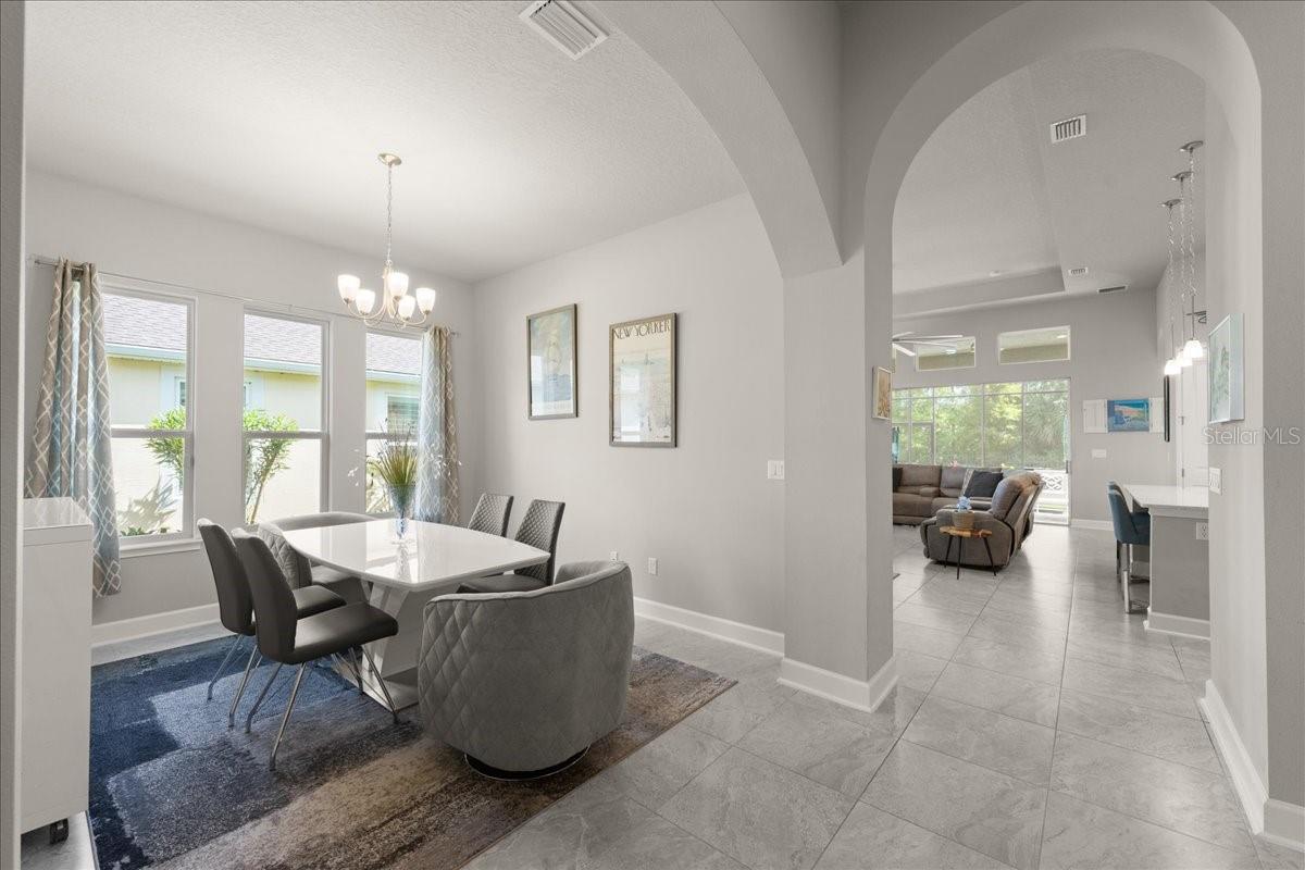 Image 3 of 67 For 827 Creekwood Drive