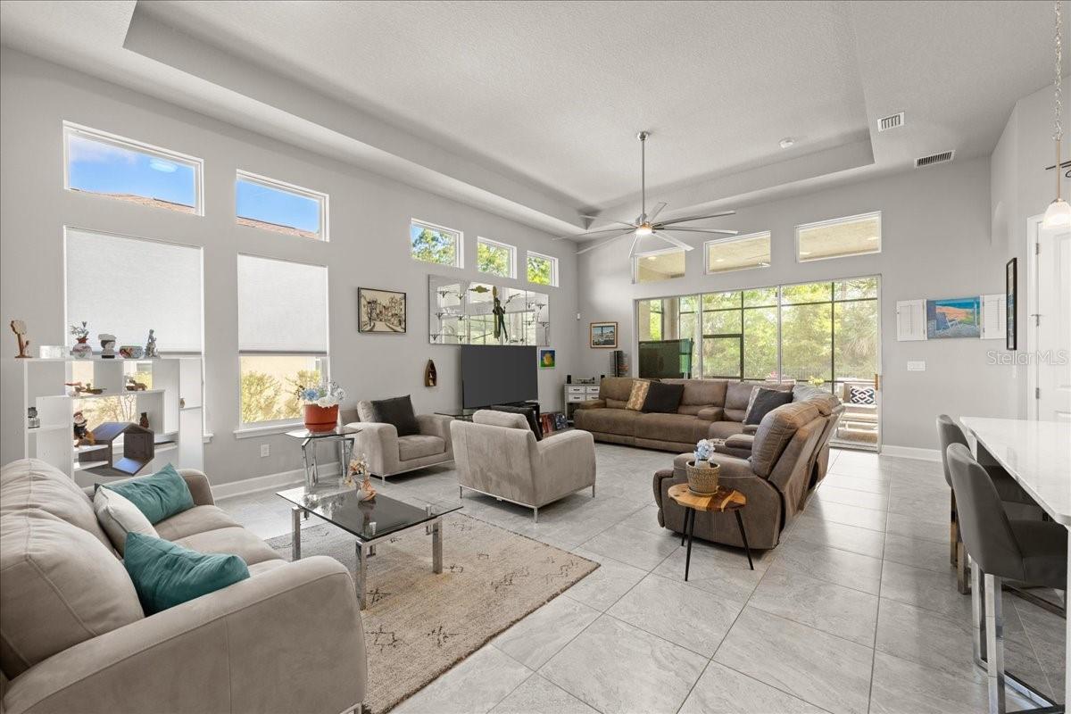 Image 5 of 67 For 827 Creekwood Drive
