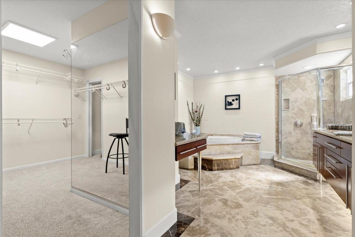 Image 30 of 77 For 2924 River Point Drive