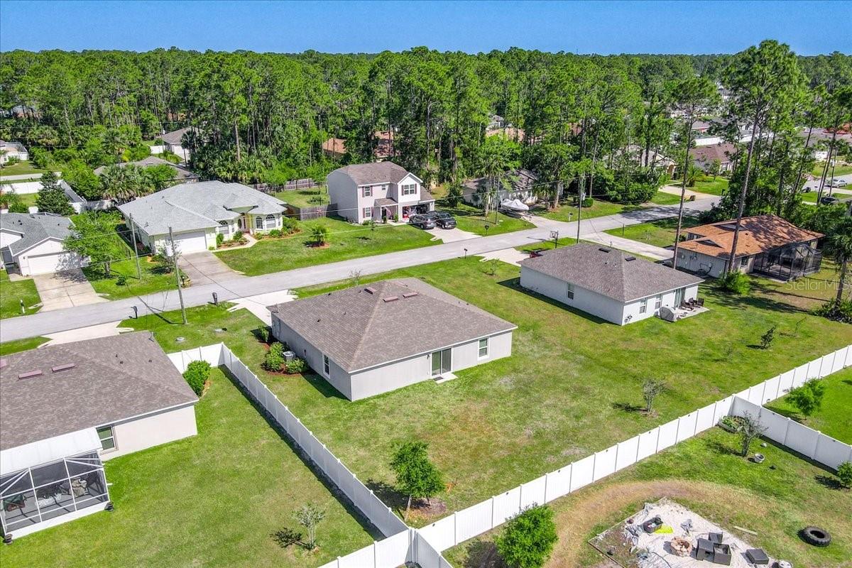 Image 9 of 43 For 10 Post Oak Lane