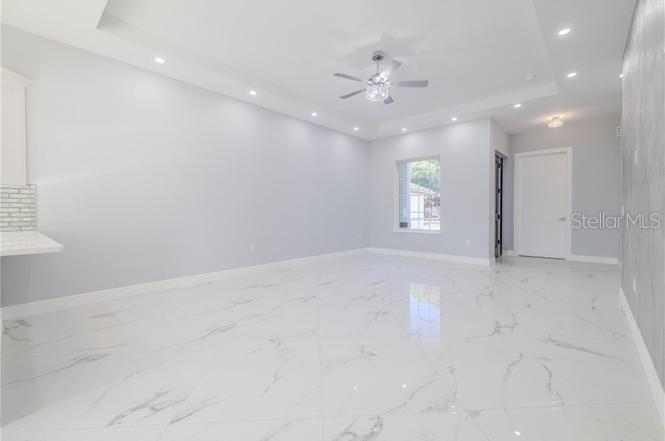 Image 6 of 18 For 104 Wellwood Lane B