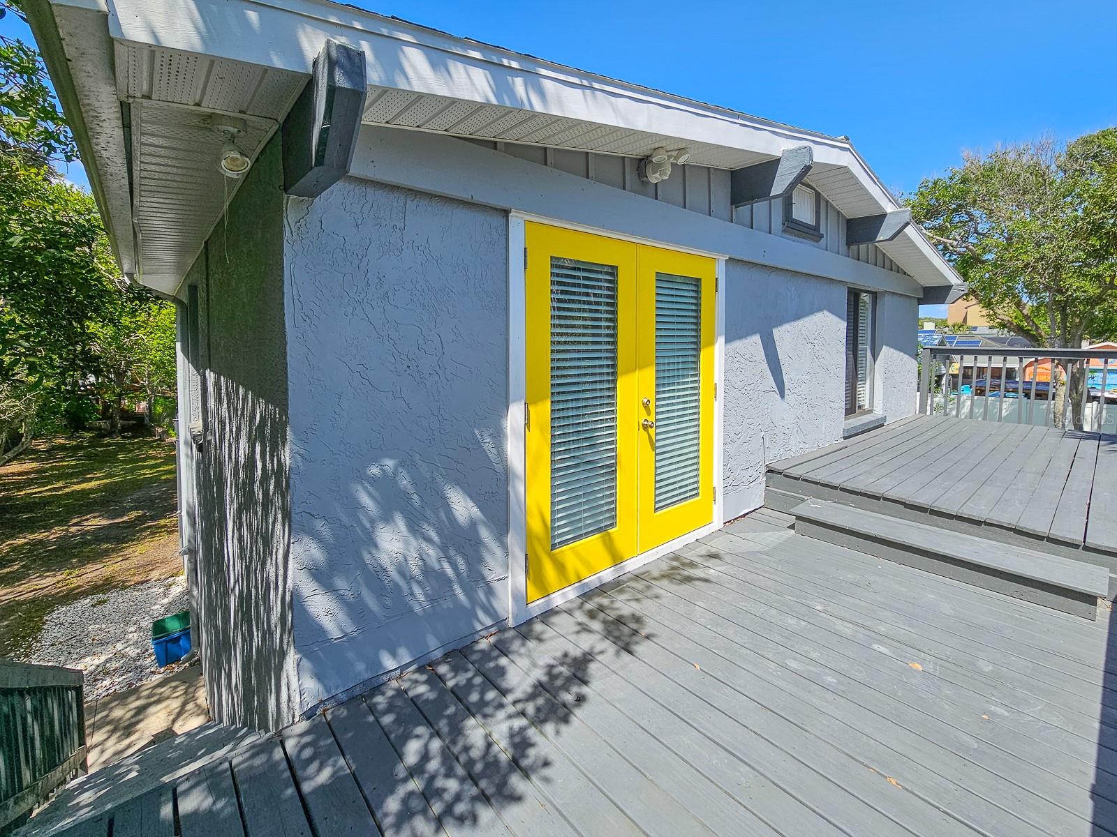 Image 10 of 44 For 1427 Daytona Avenue