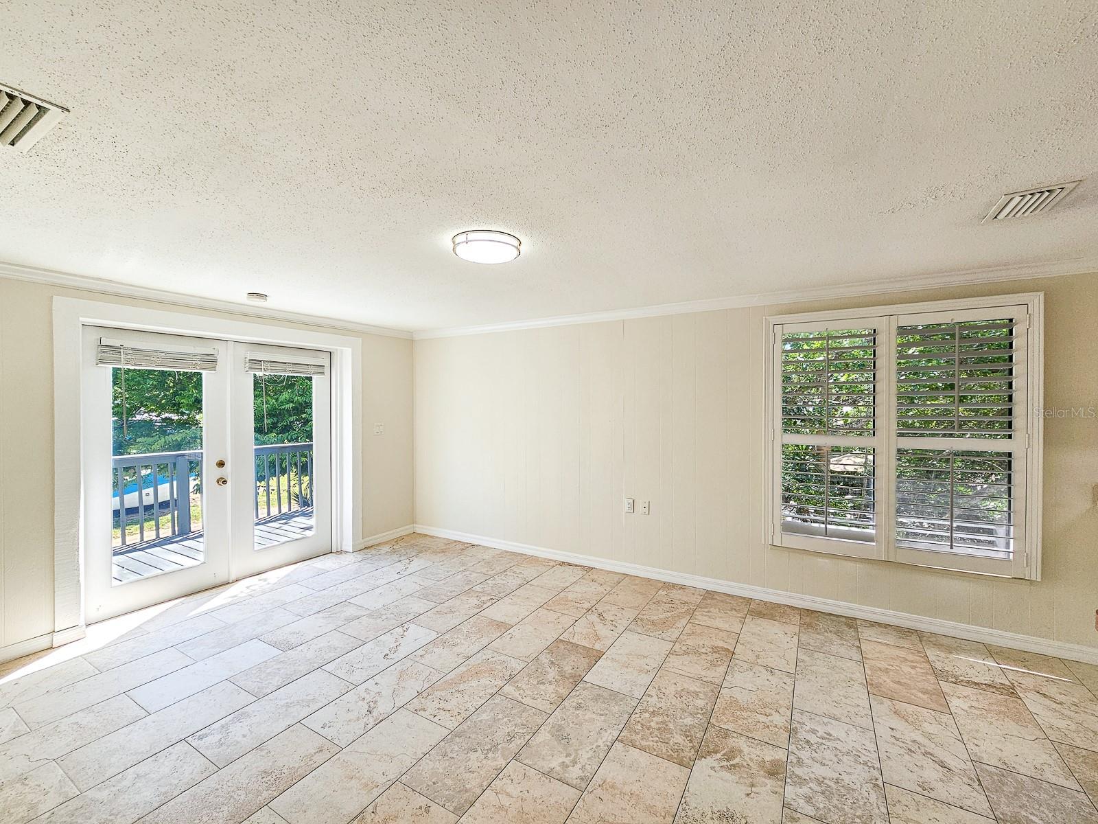 Image 12 of 44 For 1427 Daytona Avenue
