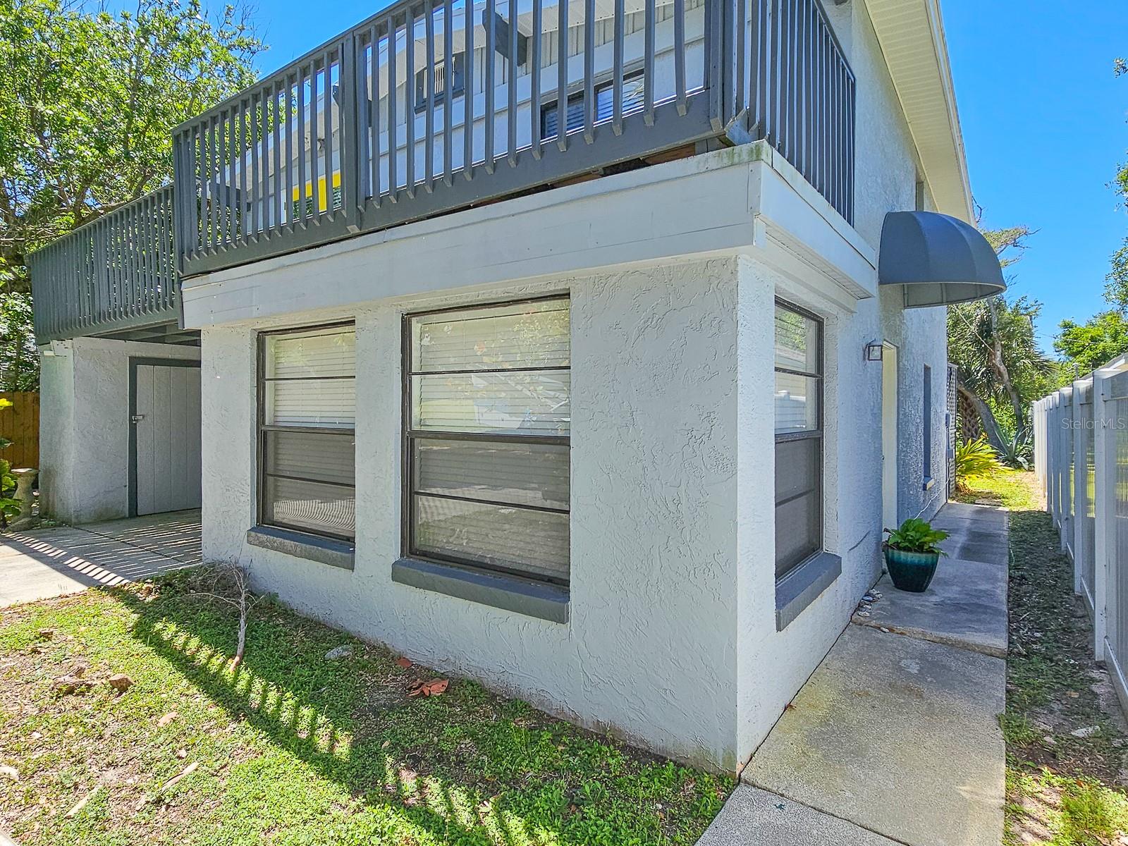 Image 27 of 44 For 1427 Daytona Avenue