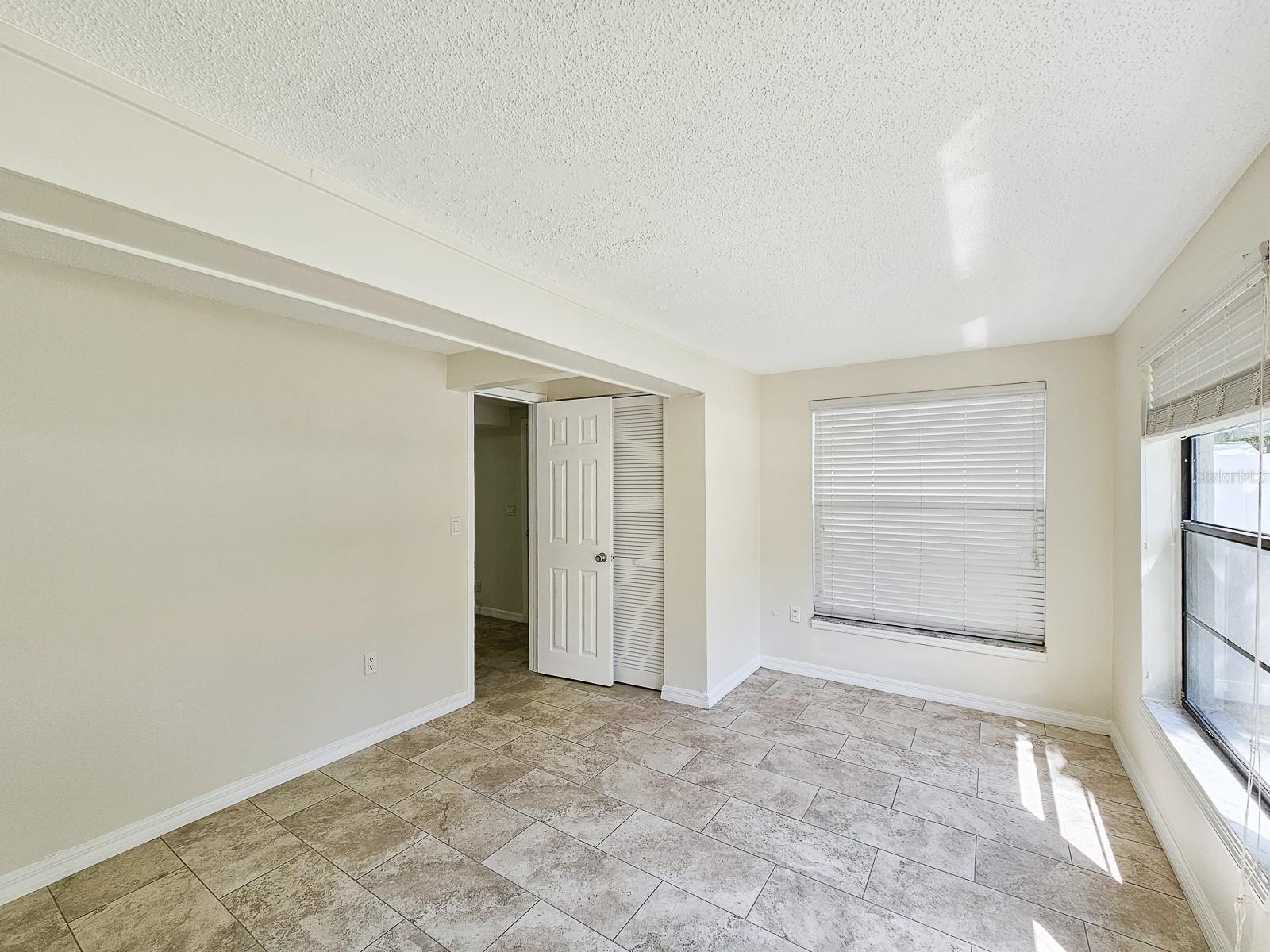 Image 34 of 44 For 1427 Daytona Avenue