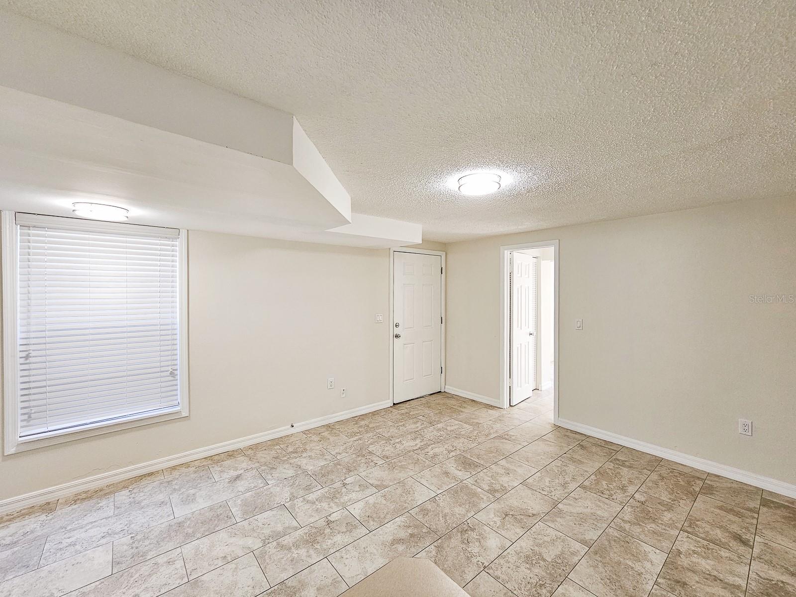 Image 38 of 44 For 1427 Daytona Avenue