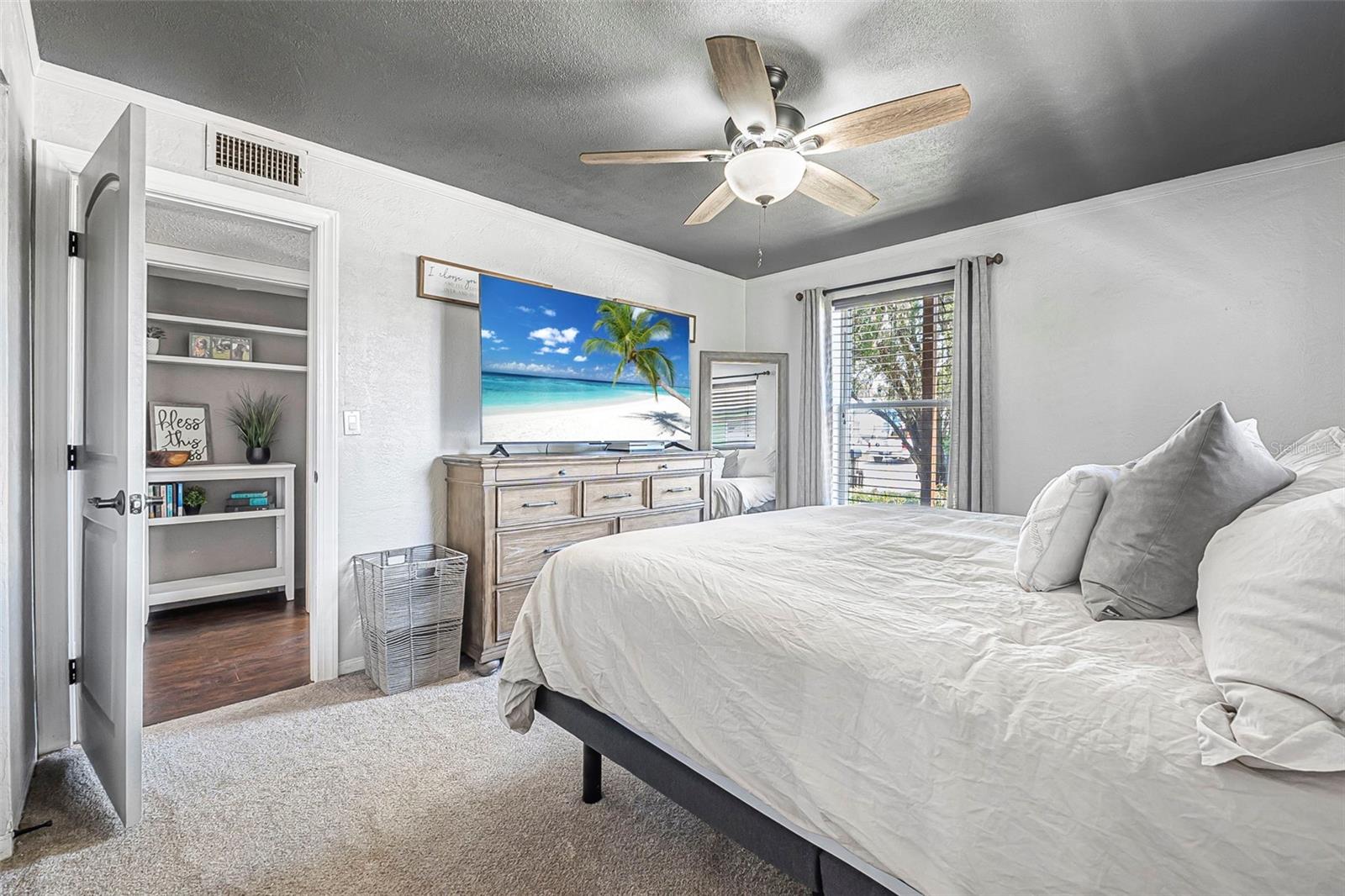 Image 18 of 31 For 1836 Biscayne Avenue