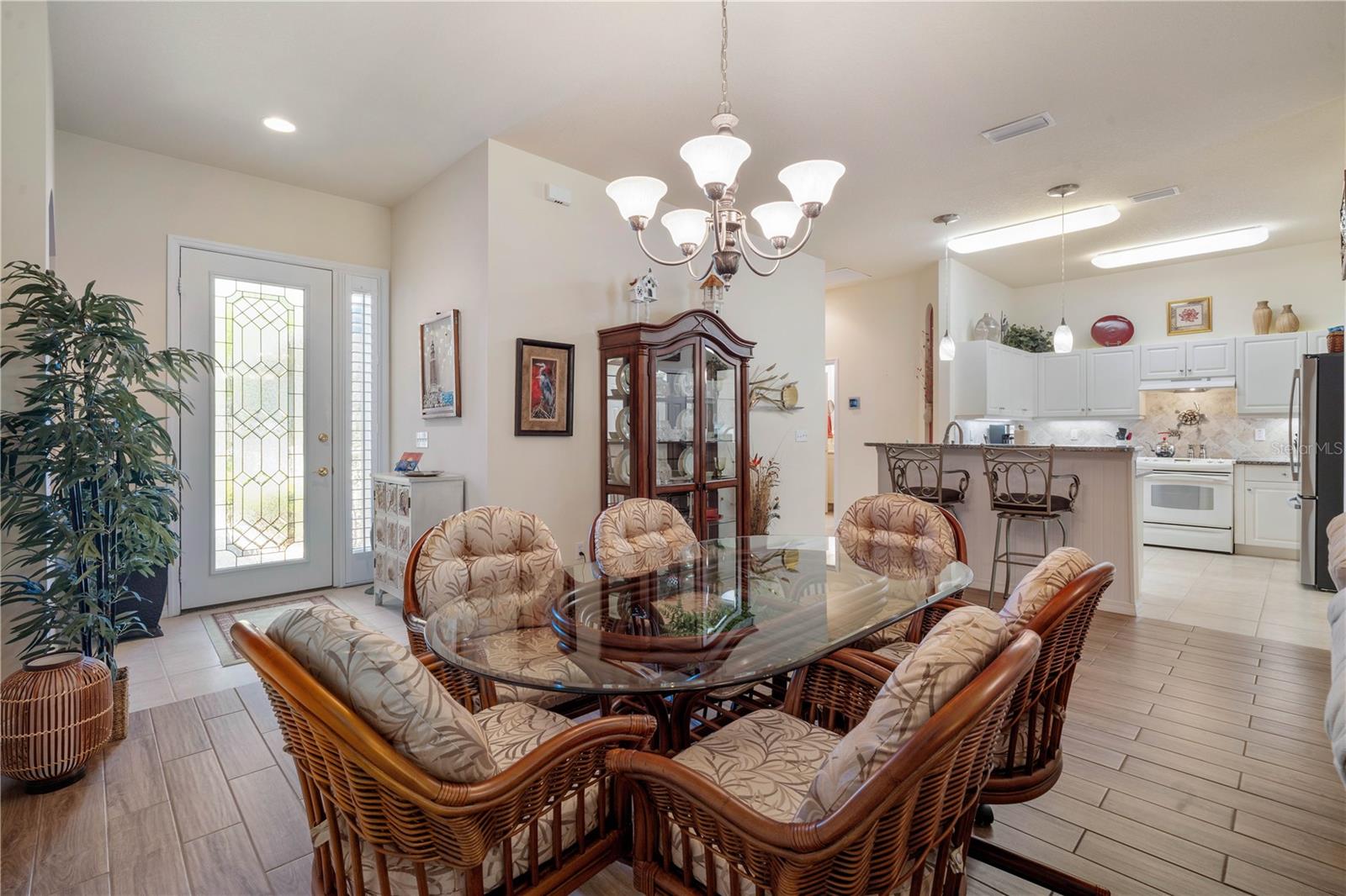 Image 5 of 45 For 1127 Hansberry Court