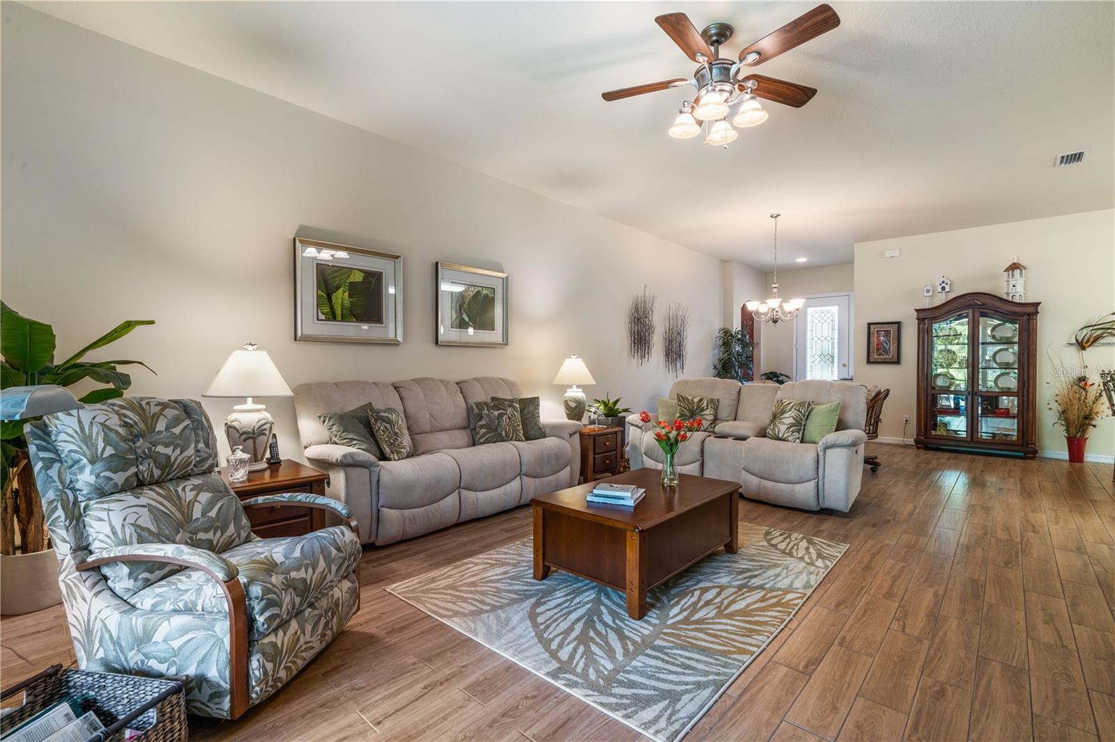 Image 9 of 45 For 1127 Hansberry Court