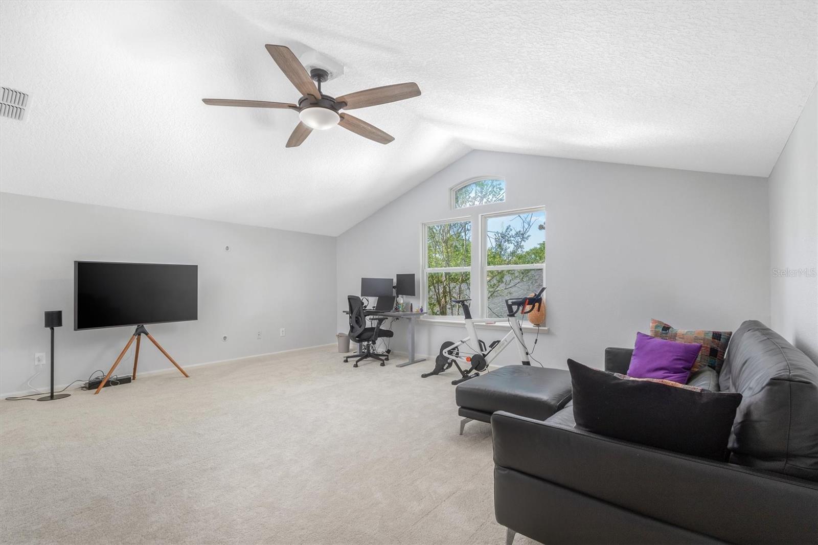 Image 39 of 47 For 2645 Cody Drive
