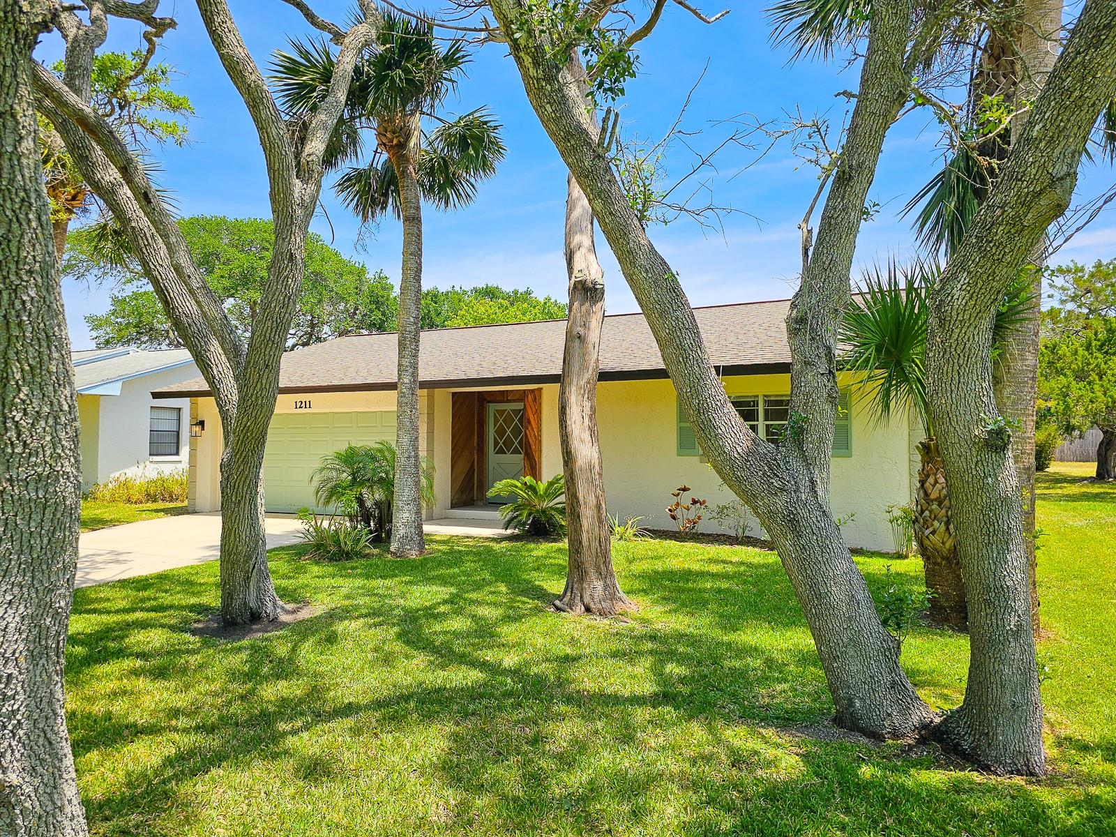 Image 2 of 44 For 1211 Flagler Avenue