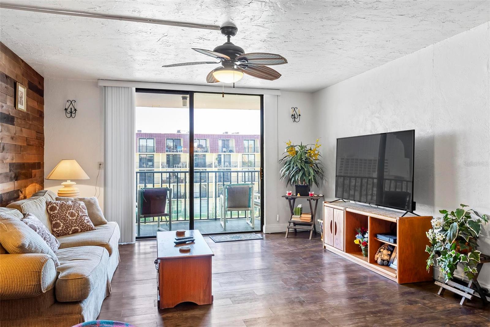 Image 12 of 40 For 1441 Atlantic Avenue 417