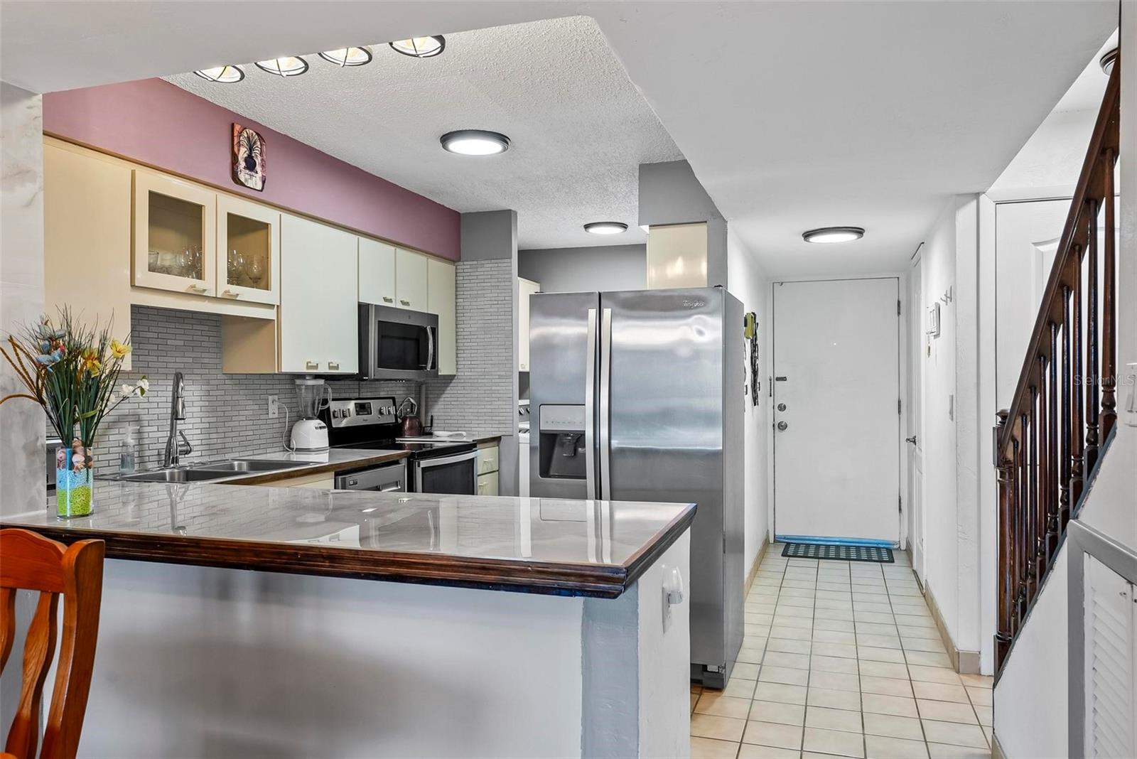 Image 5 of 40 For 1441 Atlantic Avenue 417