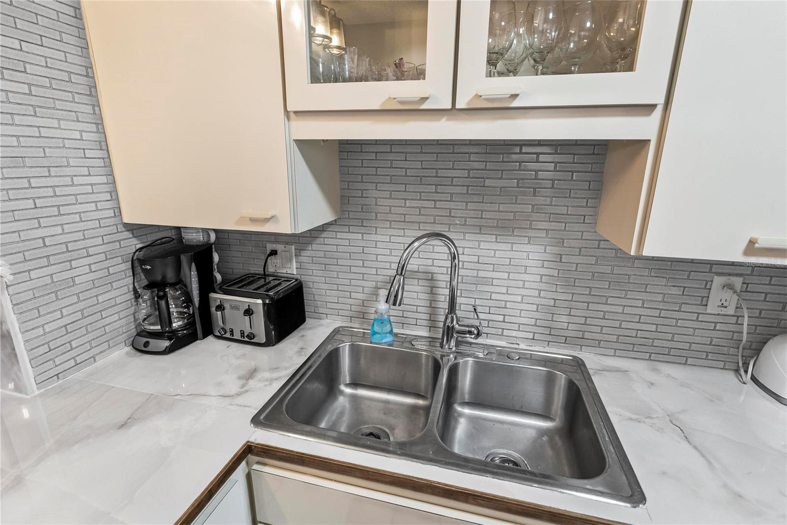 Image 9 of 40 For 1441 Atlantic Avenue 417
