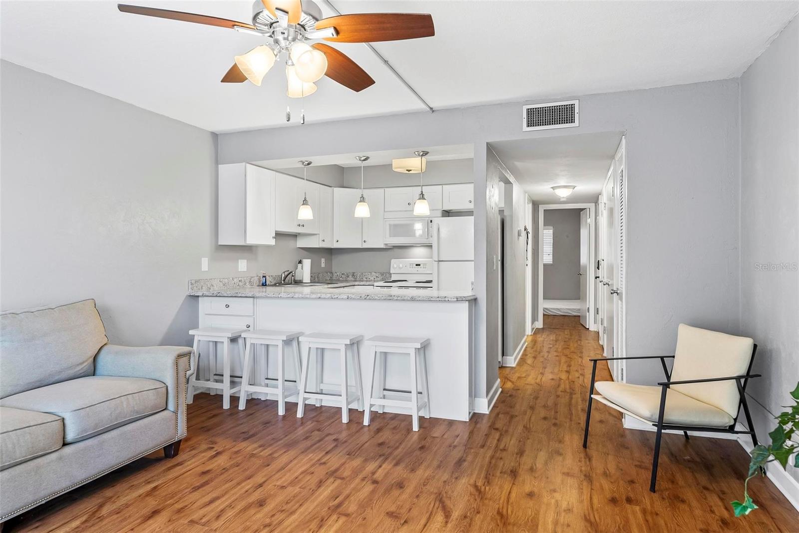 Image 4 of 22 For 1441 Atlantic Avenue 211