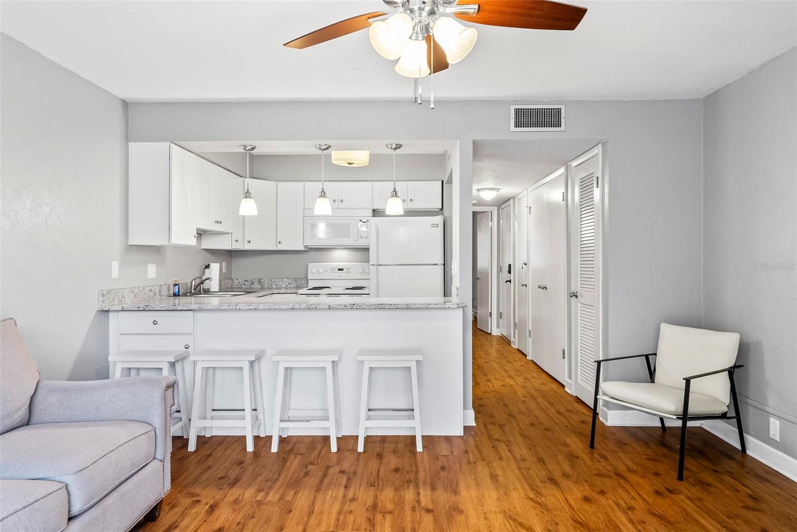 Image 8 of 22 For 1441 Atlantic Avenue 211