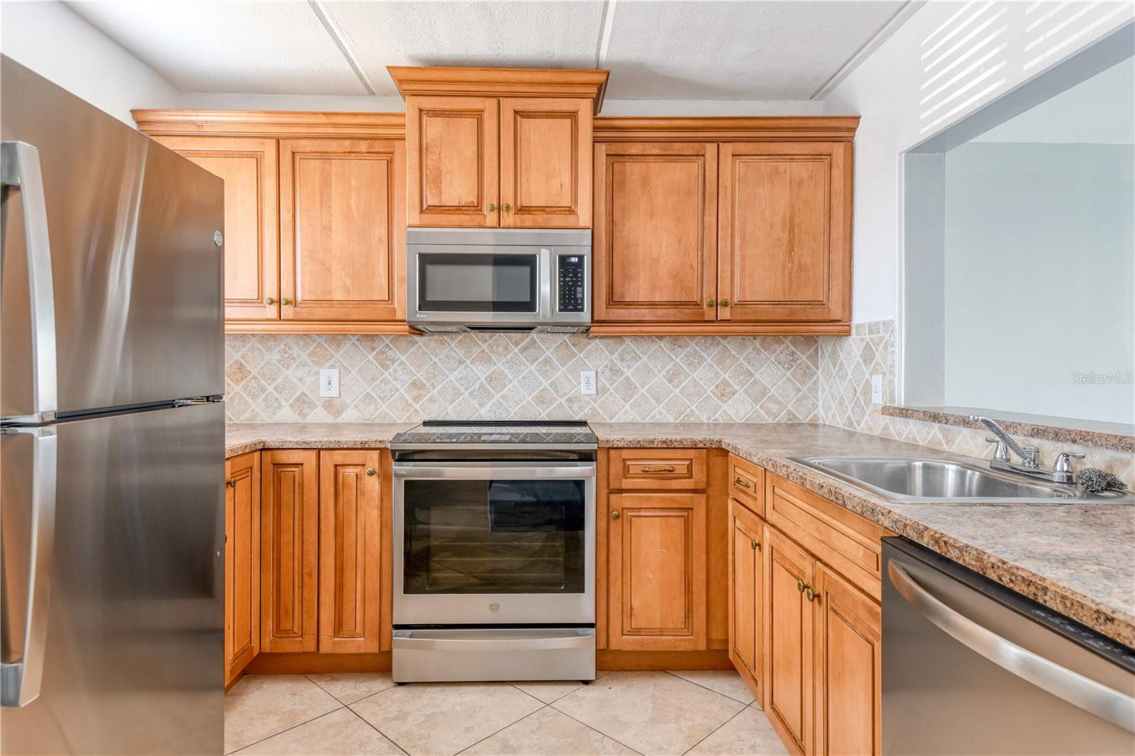 Image 5 of 31 For 8550 A1a #331 S 33131