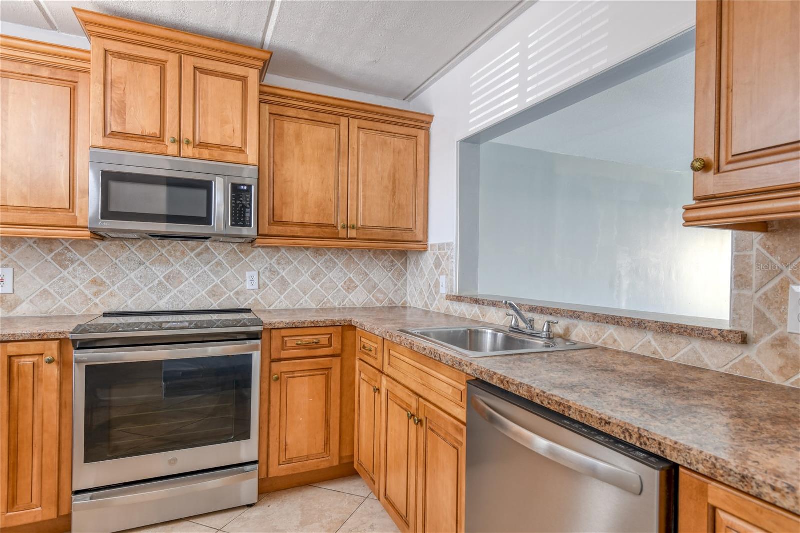 Image 6 of 31 For 8550 A1a #331 S 33131