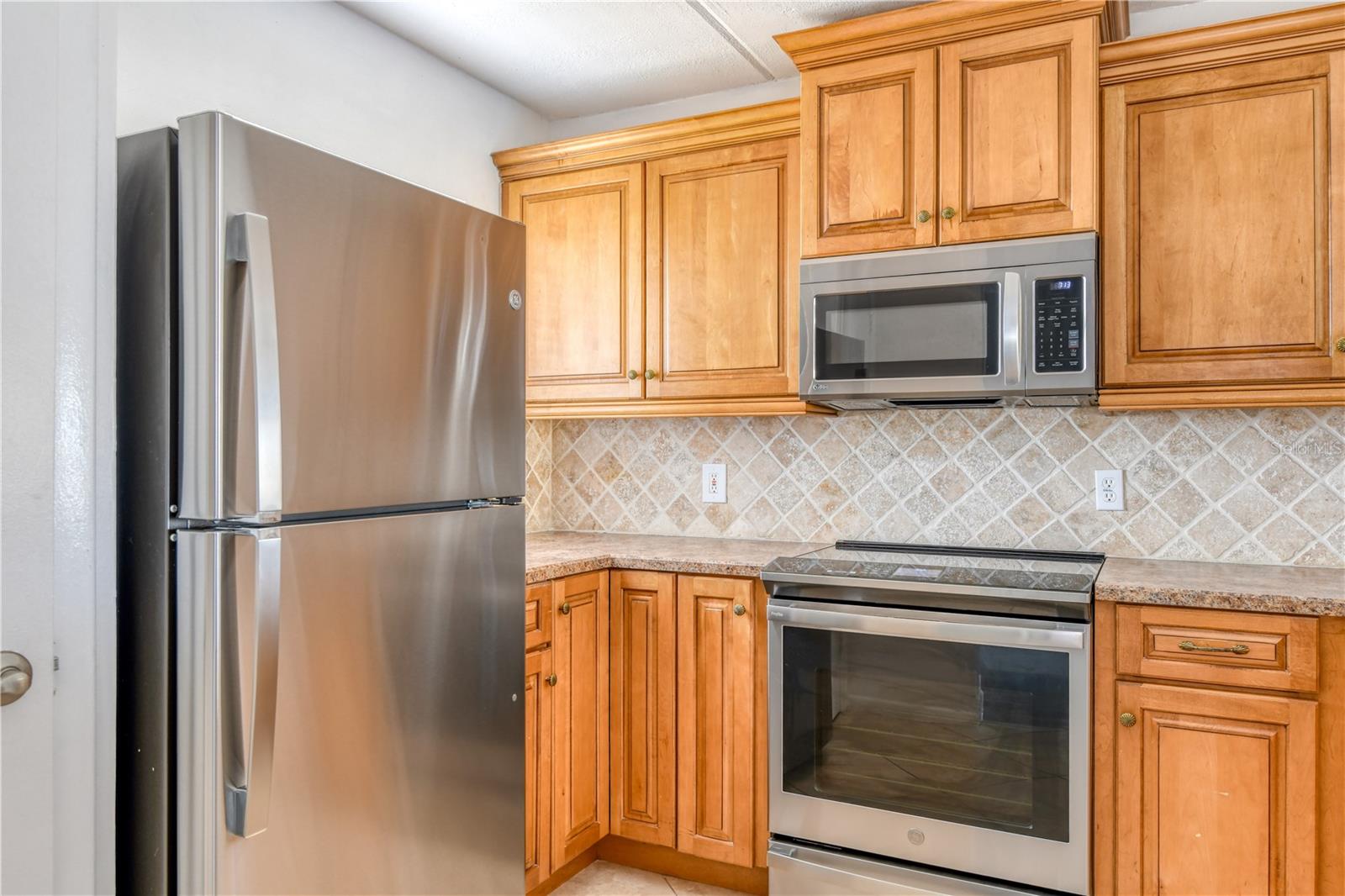 Image 8 of 31 For 8550 A1a #331 S 33131