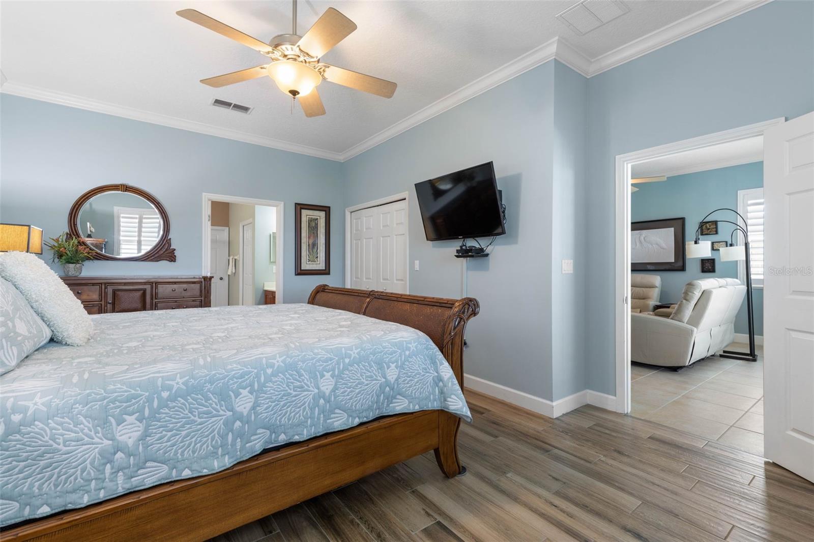 Image 26 of 82 For 1000 Cinnamon Beach Way 941