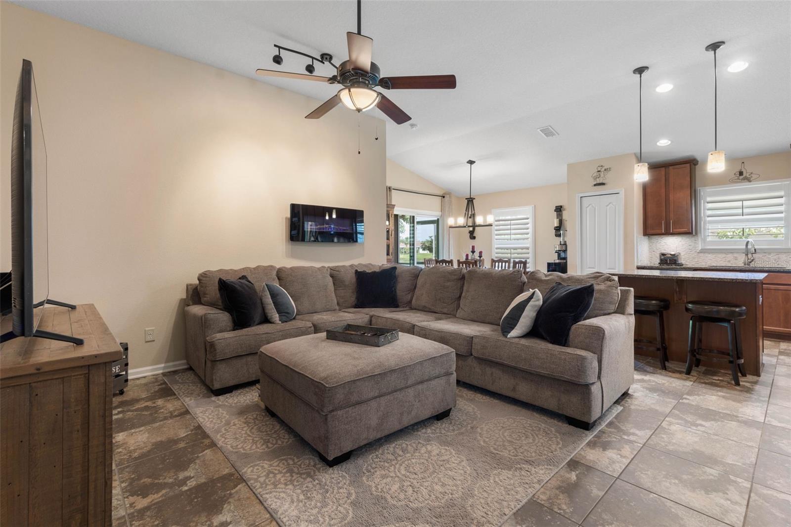 Image 15 of 68 For 88 Arena Lake Drive