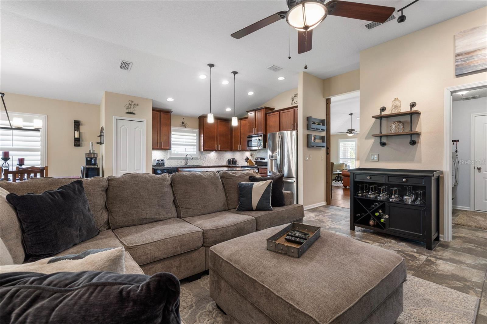 Image 16 of 68 For 88 Arena Lake Drive