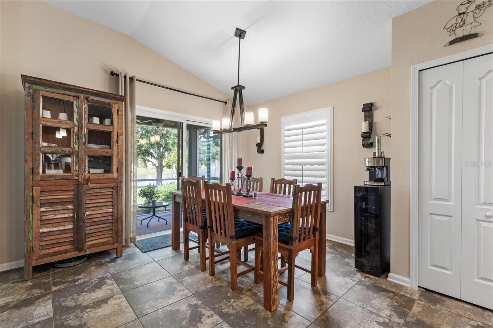 Image 18 of 68 For 88 Arena Lake Drive