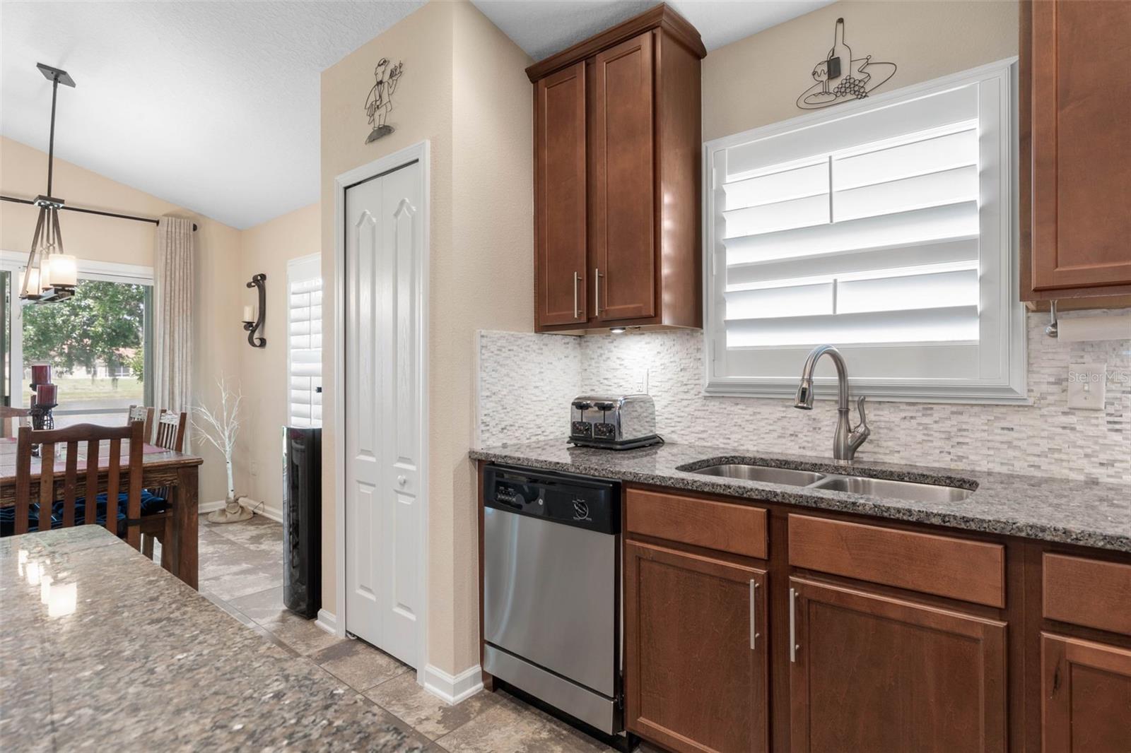 Image 21 of 68 For 88 Arena Lake Drive