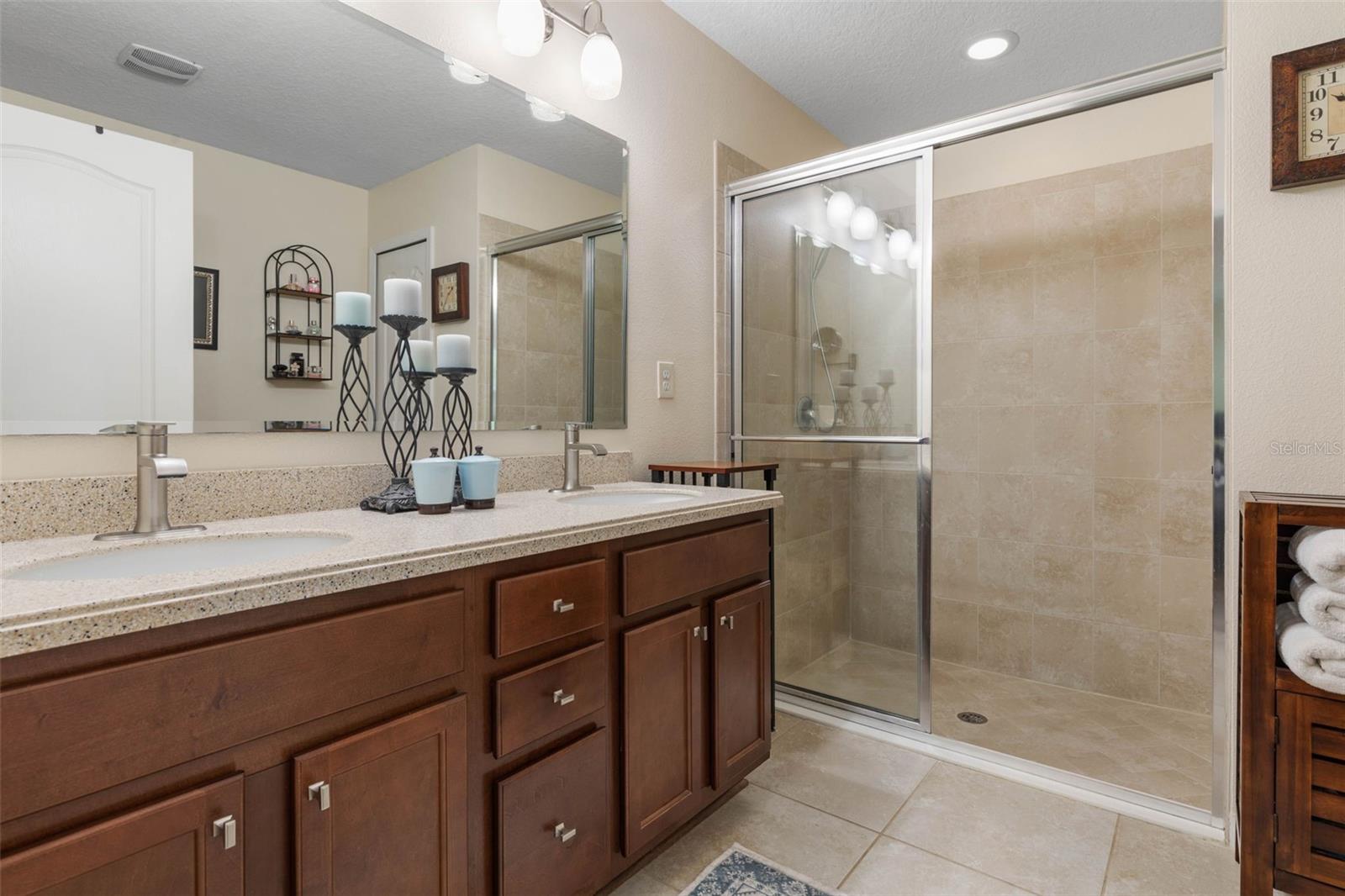 Image 26 of 68 For 88 Arena Lake Drive