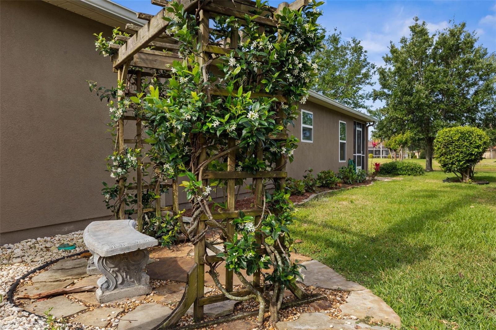 Image 42 of 68 For 88 Arena Lake Drive