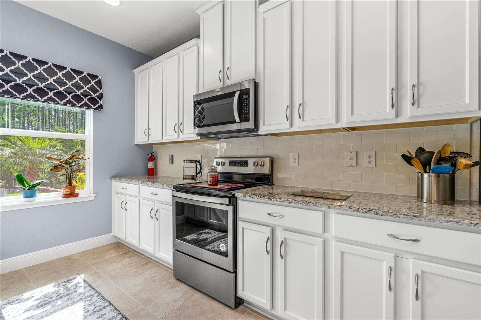 Image 15 of 51 For 5635 Estero Loop