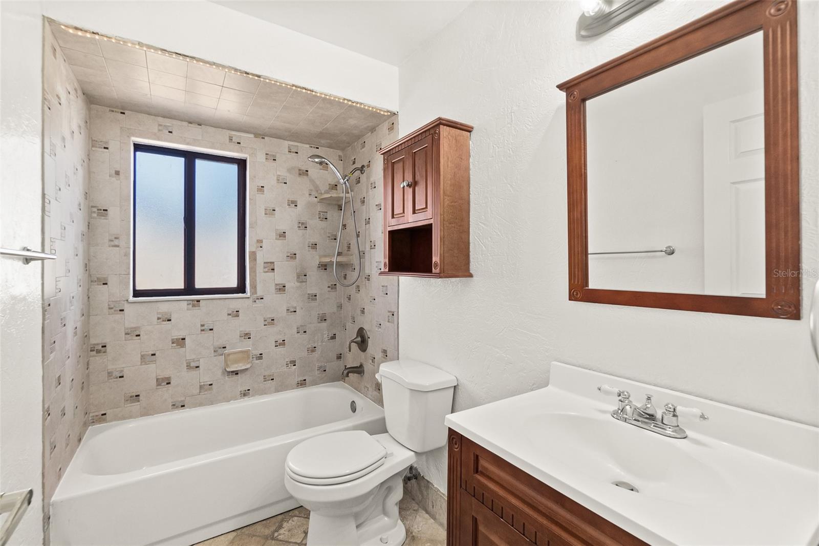 Image 19 of 39 For 1197 Stillwood Court