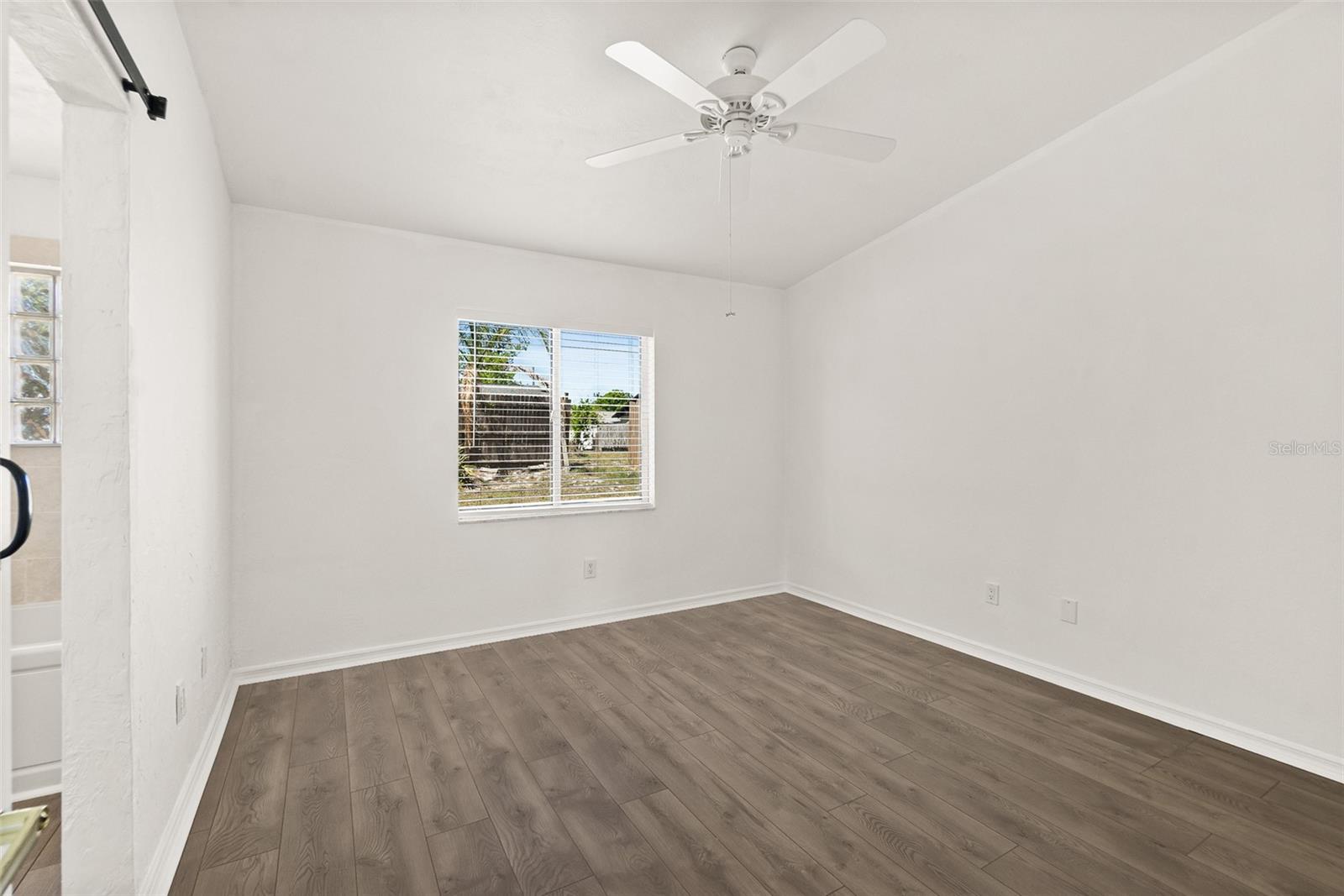 Image 20 of 39 For 1197 Stillwood Court