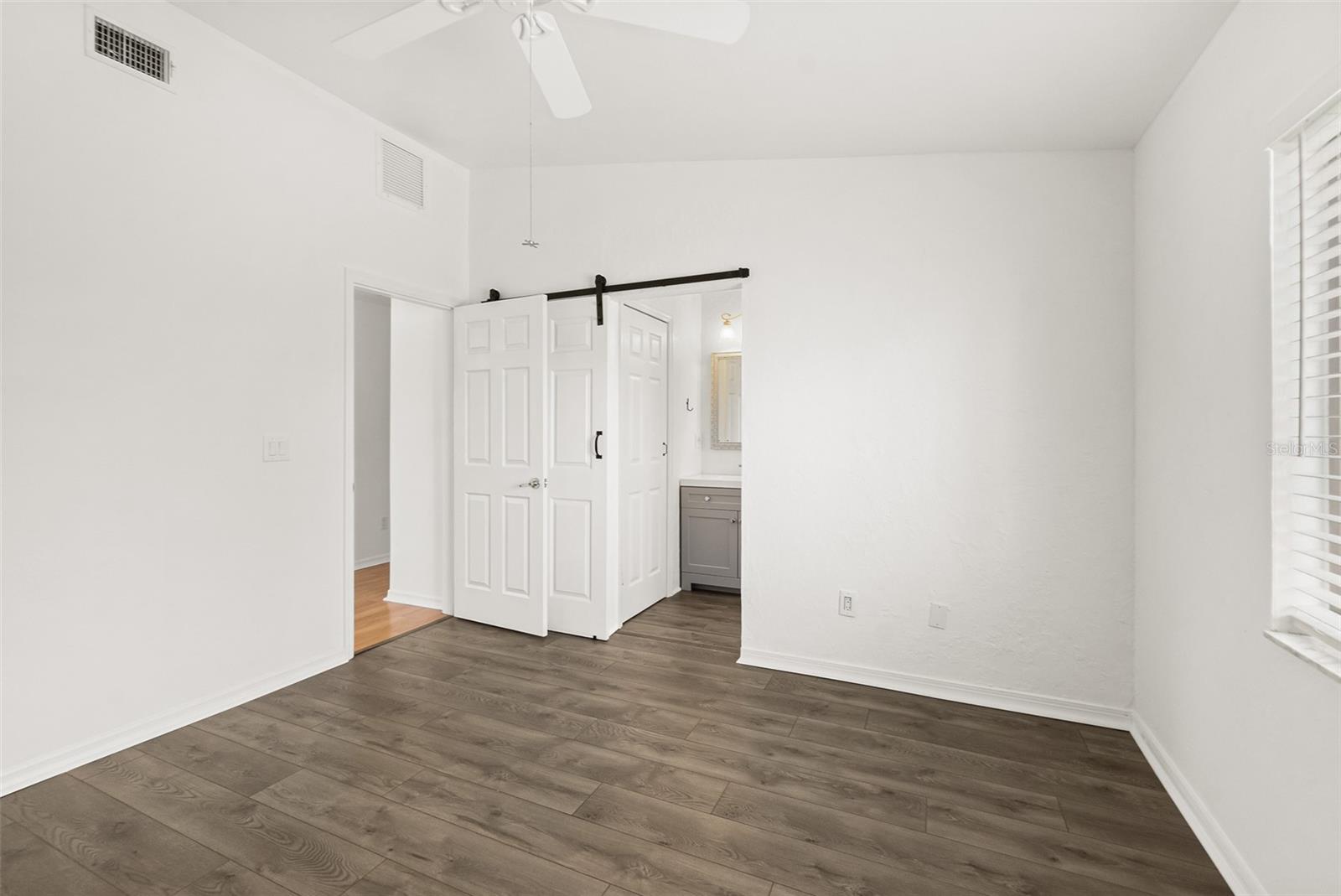 Image 22 of 39 For 1197 Stillwood Court