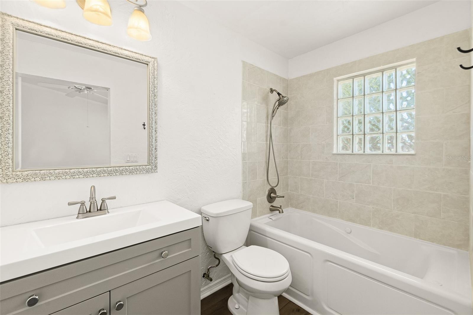 Image 23 of 39 For 1197 Stillwood Court