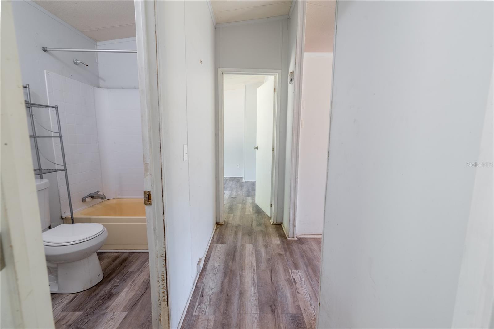 Image 19 of 50 For 22956 Brandon Road
