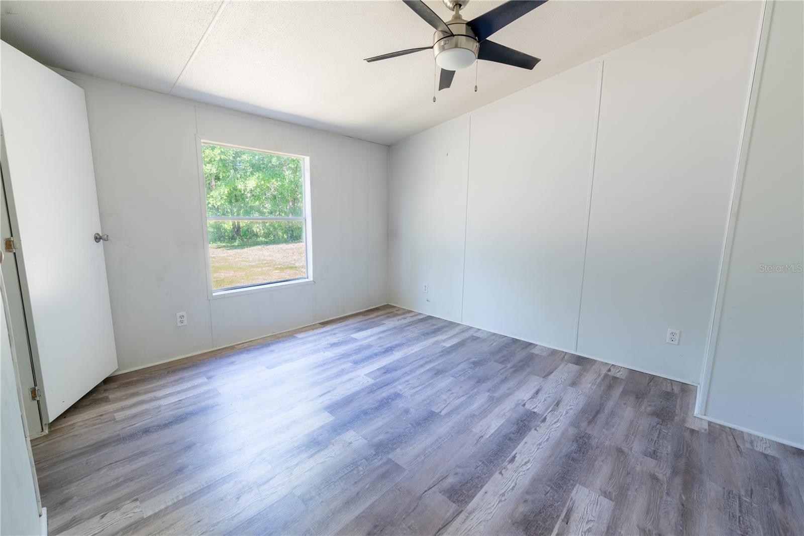 Image 27 of 50 For 22956 Brandon Road