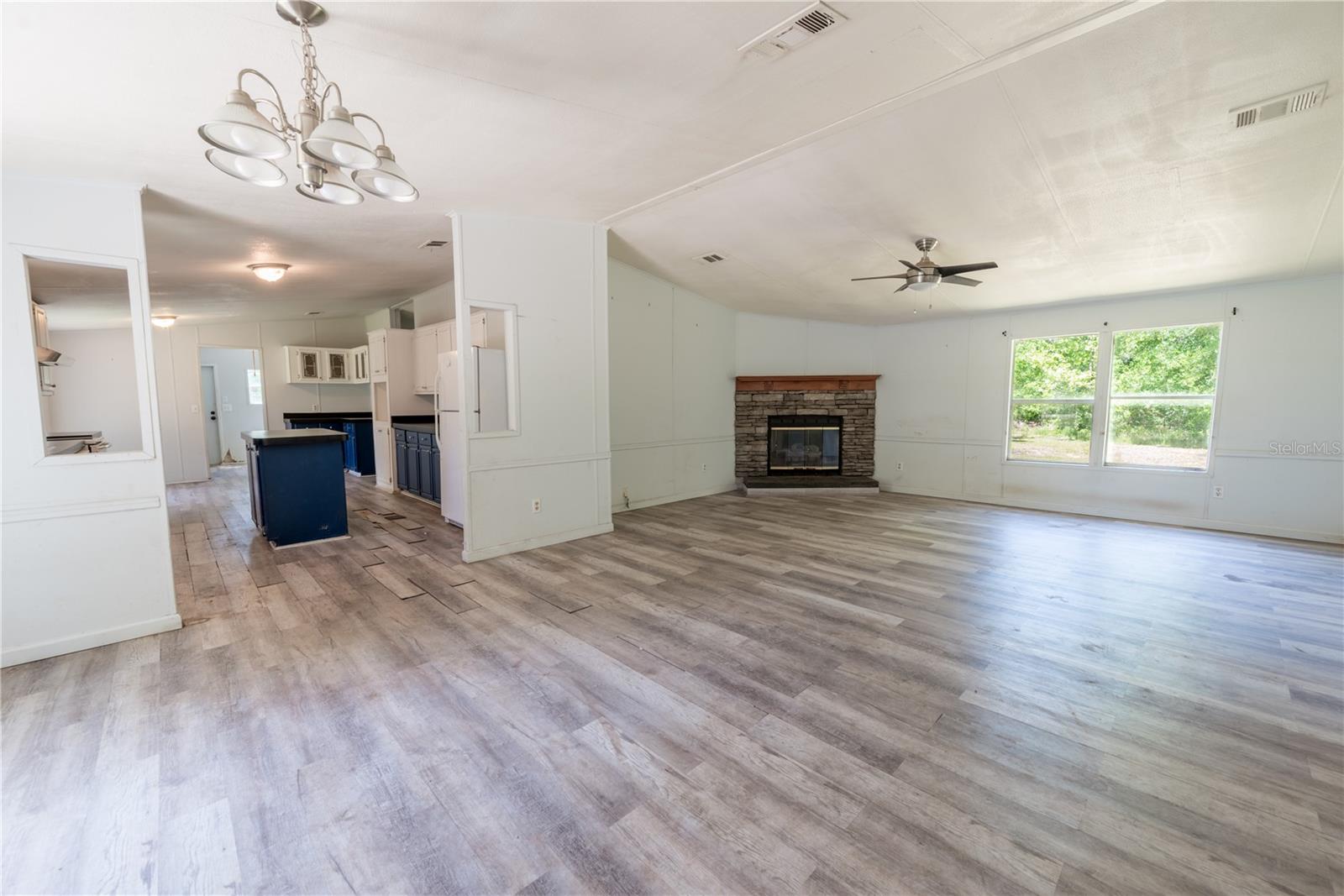 Image 7 of 50 For 22956 Brandon Road