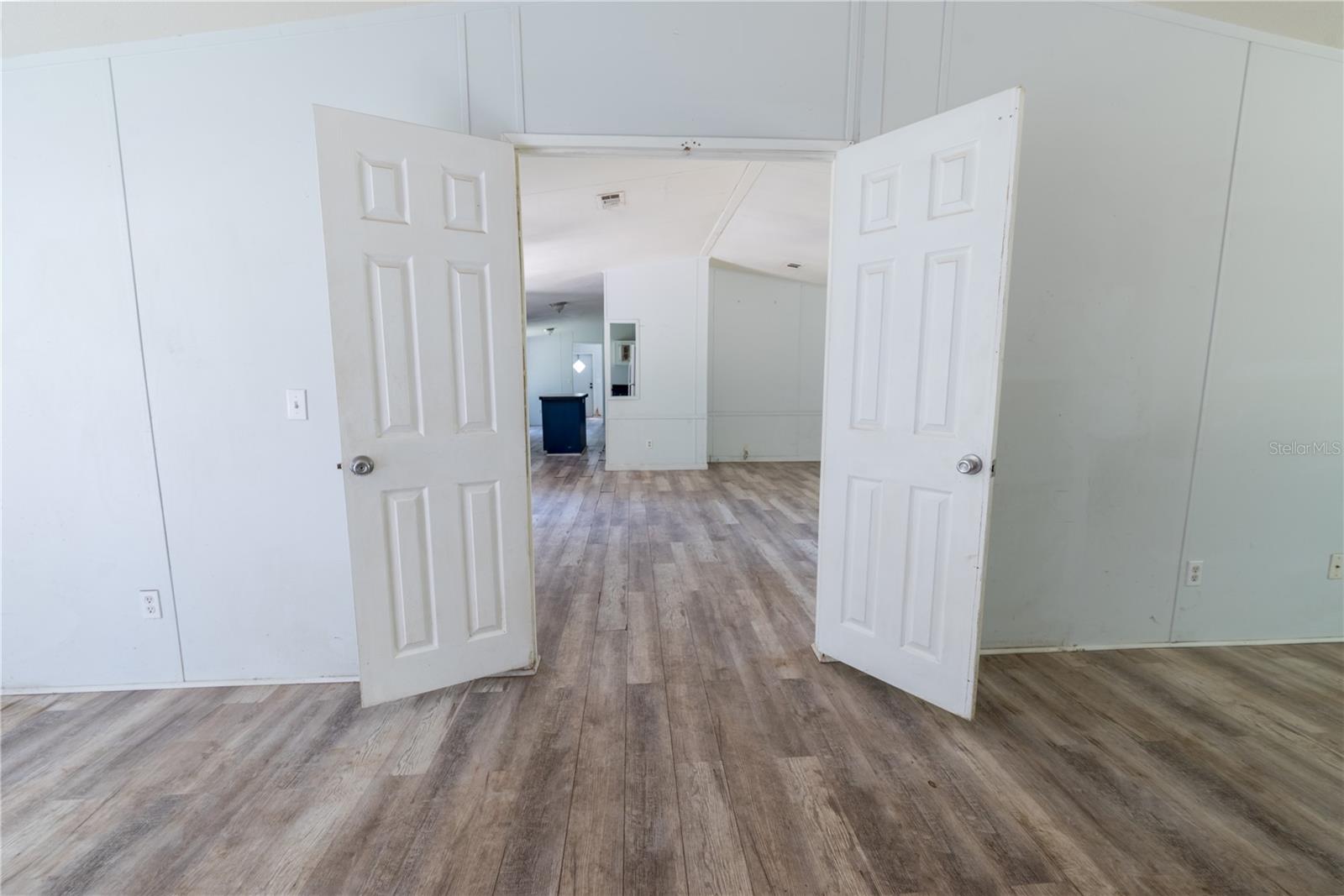 Image 8 of 50 For 22956 Brandon Road