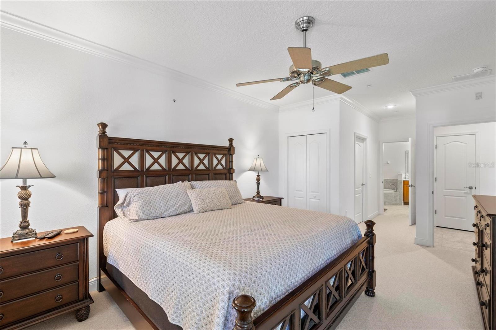 Image 23 of 46 For 115 Riverview Bend S 2123